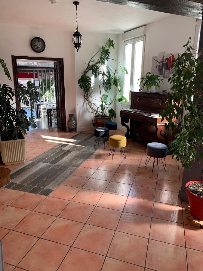 Hotel Restaurant De L'Union Mirambeau  Dış mekan fotoğraf