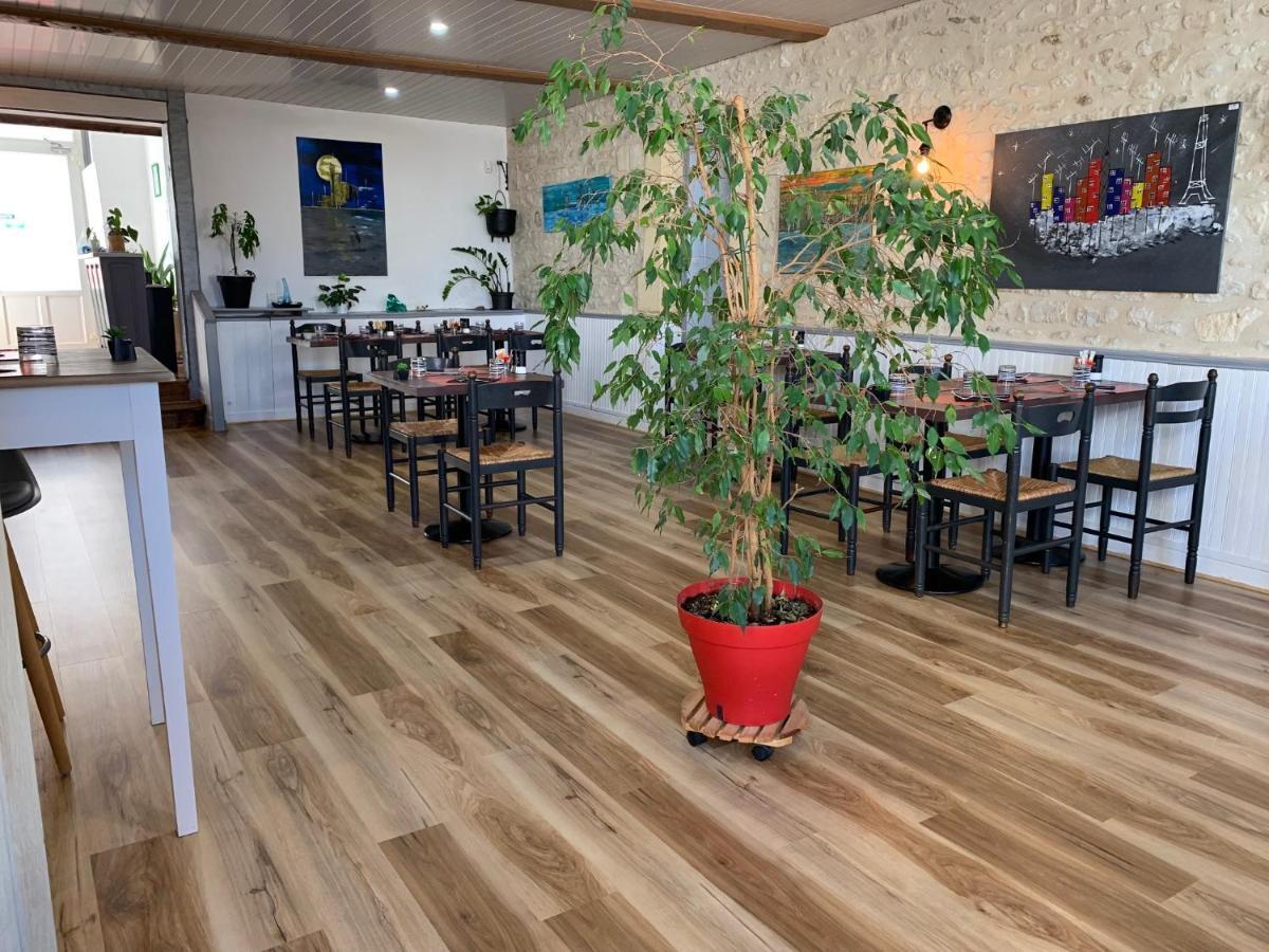 Hotel Restaurant De L'Union Mirambeau  Dış mekan fotoğraf