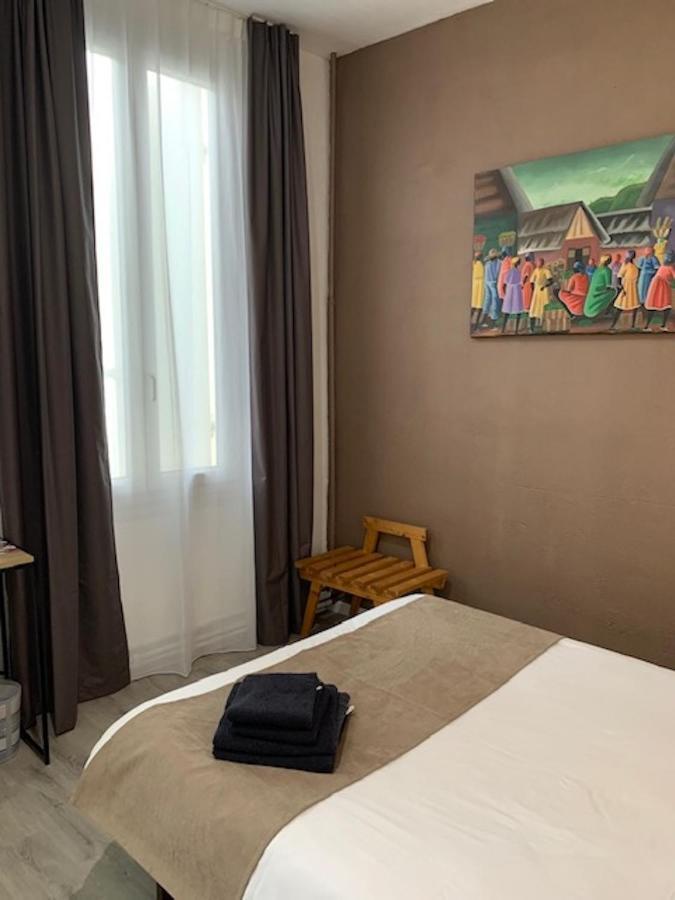 Hotel Restaurant De L'Union Mirambeau  Dış mekan fotoğraf