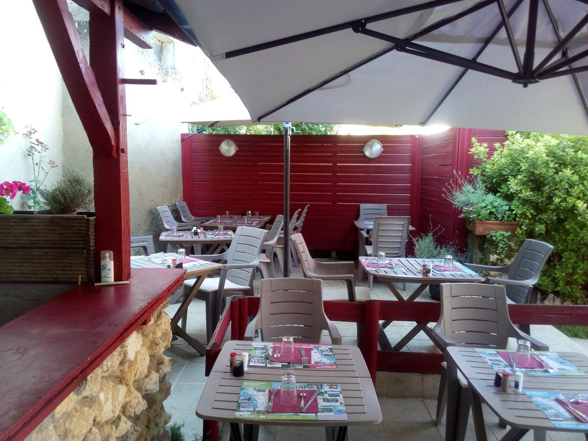 Hotel Restaurant De L'Union Mirambeau  Dış mekan fotoğraf